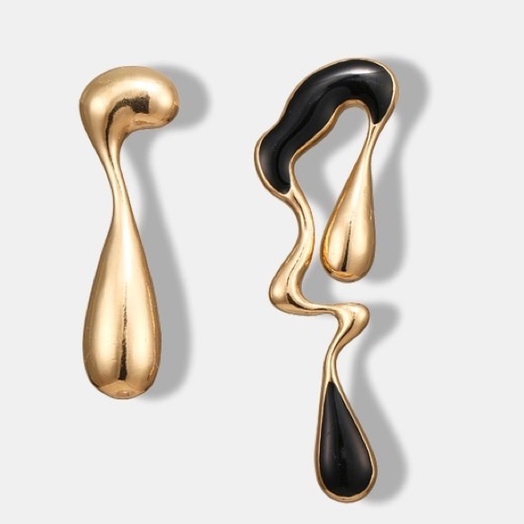 ✨Gold asymmetrical earrings - Picture 2 of 9